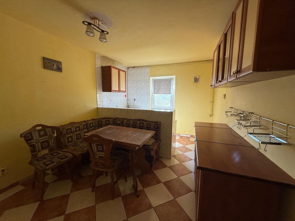 OCAZIE Apartament 2 camere, semidecomandat, 59 mp utili - zona Girocului