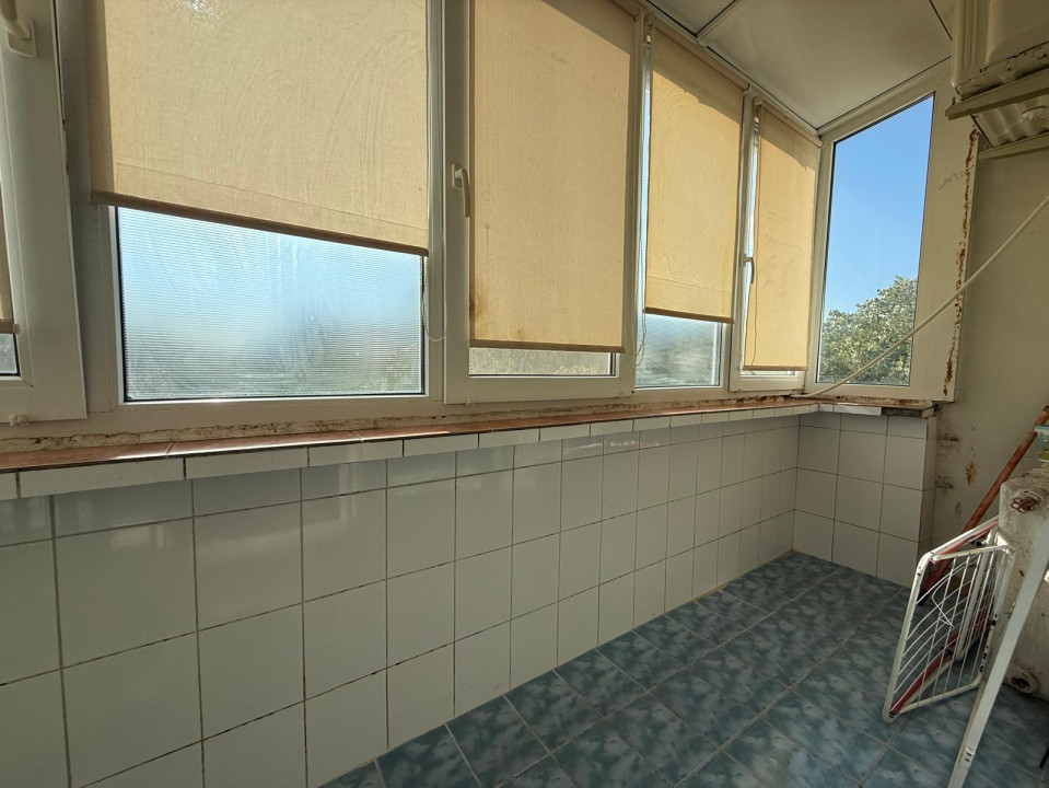 OCAZIE Apartament 2 camere, semidecomandat, 59 mp utili - zona Girocului