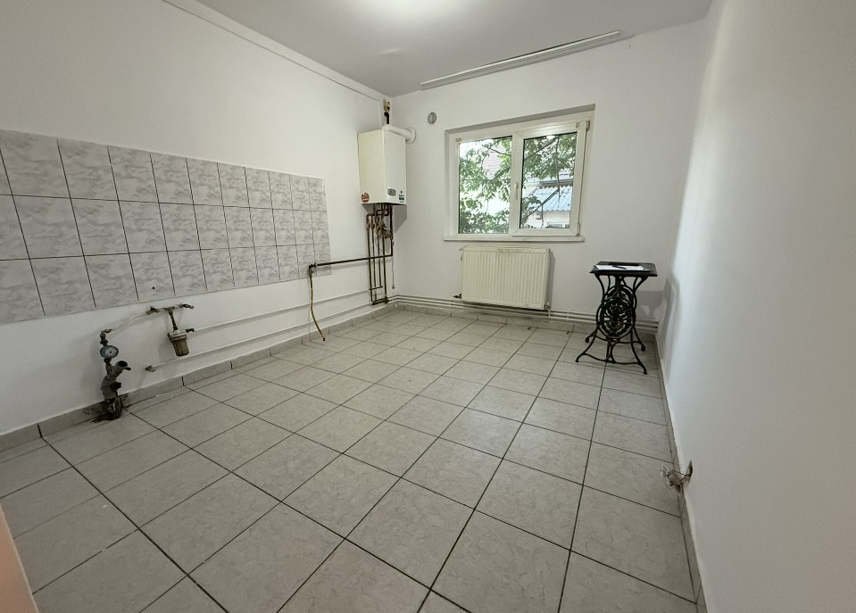 Apartament 2 camere, decomandat, 56mp utili, in zona Lipovei