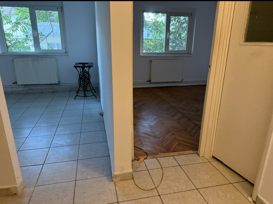 Apartament 2 camere, decomandat, 56mp utili, in zona Lipovei