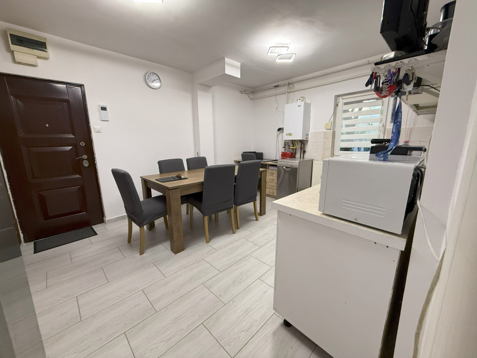 Apartament 2 camere, semidecomandat, 56mp utili in zona Soarelui