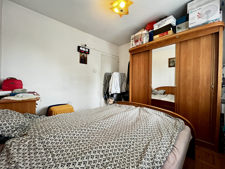 Apartament 3 camere, decomandat, etaj 1, 65mp, zona Calea Sagului