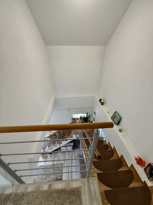 Casa individuala, 5 camere, P+M, 102mp utili, zona Steaua Shopping City