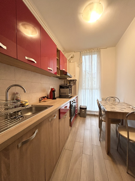 Apartament 2 camere, decomandat, 50mp utili, etajul 1 in Complexul Studențesc 