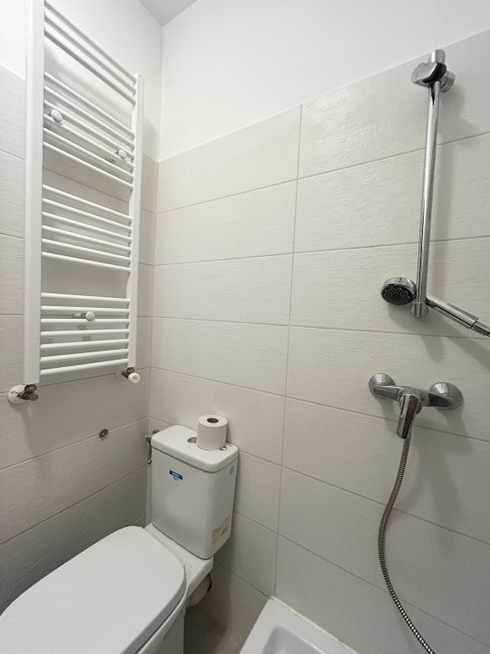 Apartament 2 camere, decomandat, 50mp utili, etajul 1 in Complexul Studențesc 