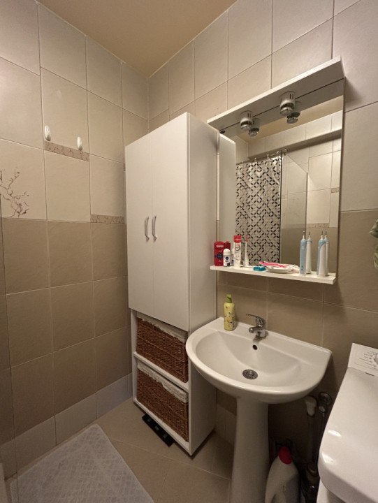 Apartament 2 camere, decomandat, balcon 8mp in Giroc 