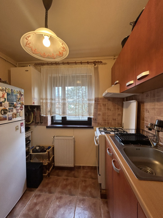 Apartament 2 camere, decomandat, balcon 8mp in Giroc 