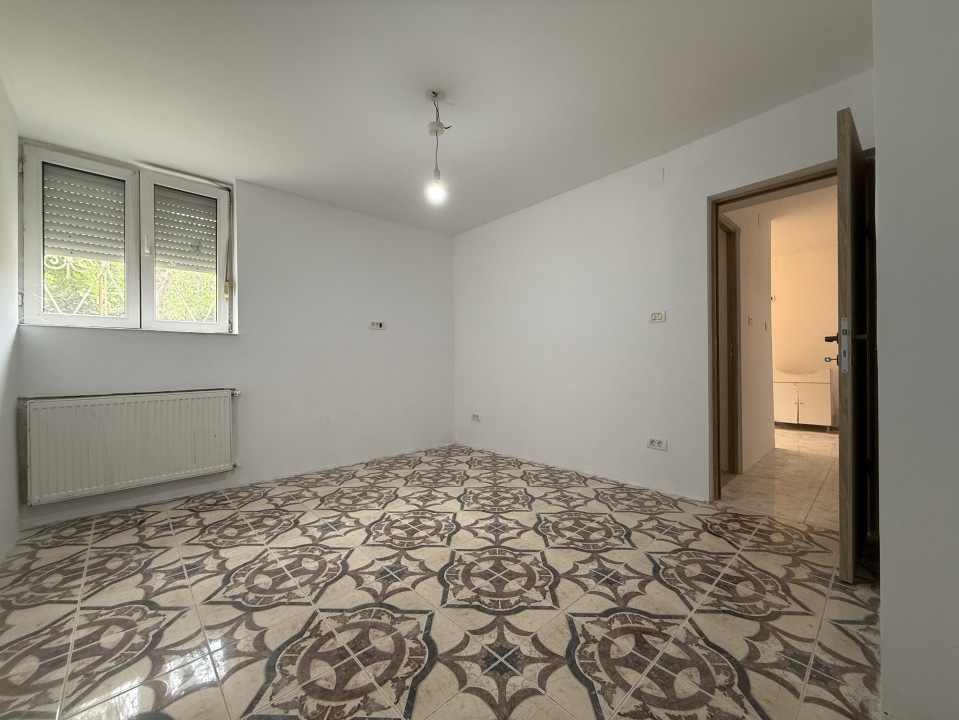 Apartament Central 2 camere, 51 mp utili, parter - In inima orasului