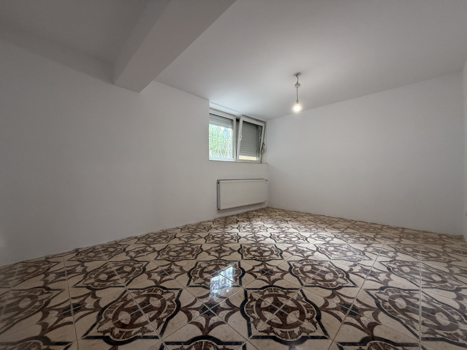 Apartament Central 2 camere, 51 mp utili, parter - In inima orasului