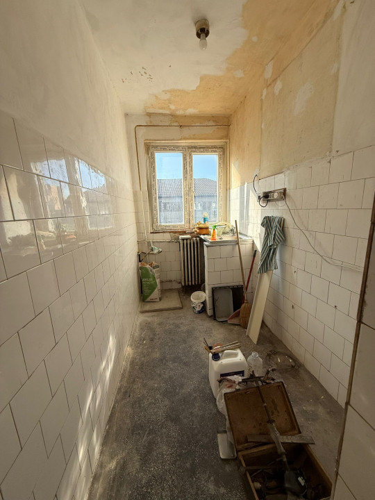 Apartament 3 camere, semidecomandat, 54 mp utili, in zona Dacia