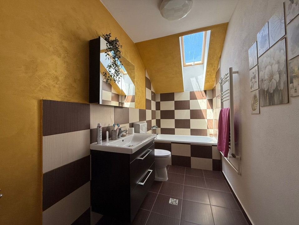 Apartament 2 camere, semidecomandat, 57 mp utili, in zona Lugojului