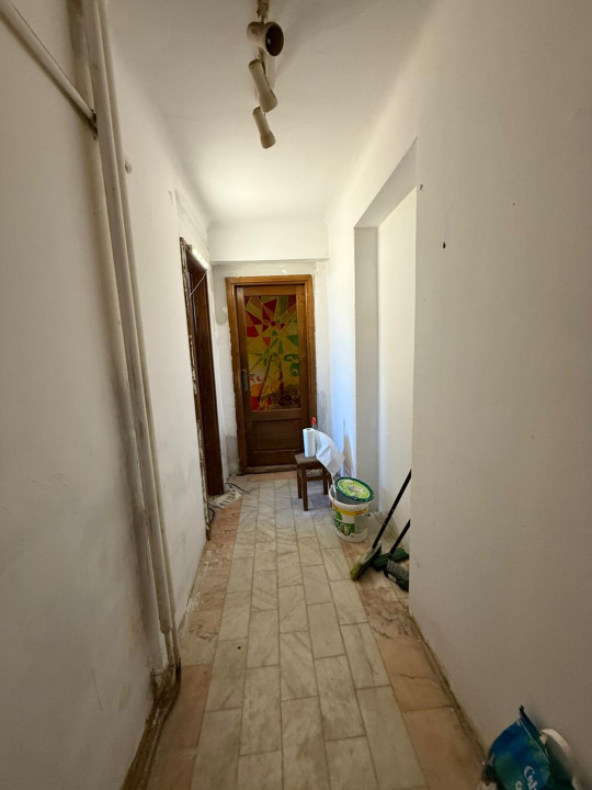 Apartament 2 camere, semidecomandat, 50 mp utili, in zona Dambovita