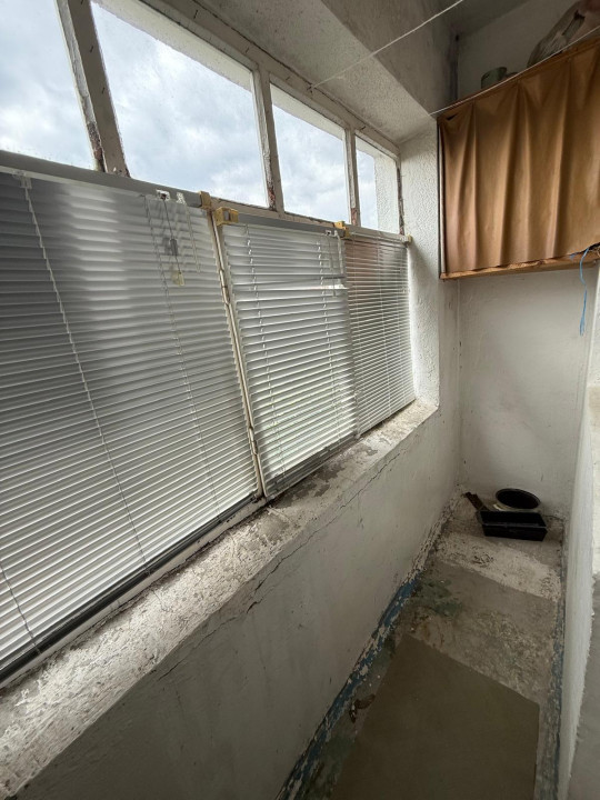 Apartament cu o camera, 25 mp utili, in zona Lunei