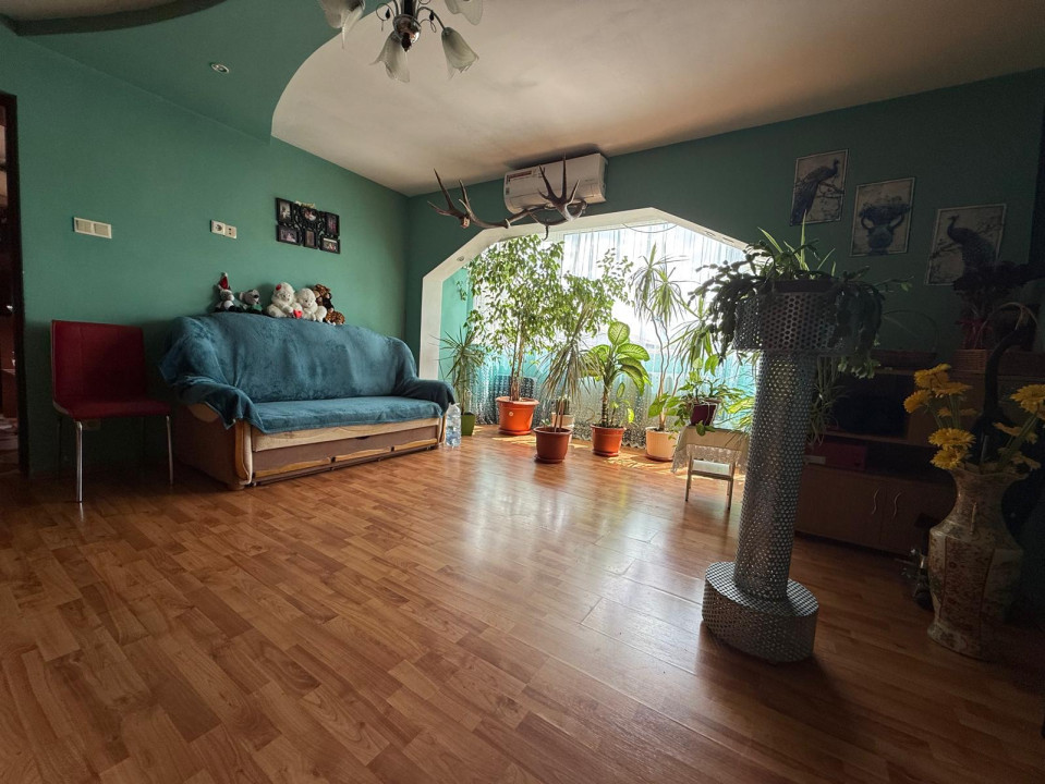 Apartement spatios, 2 camere, semidecomandat, 56 mp - zona Soarelui