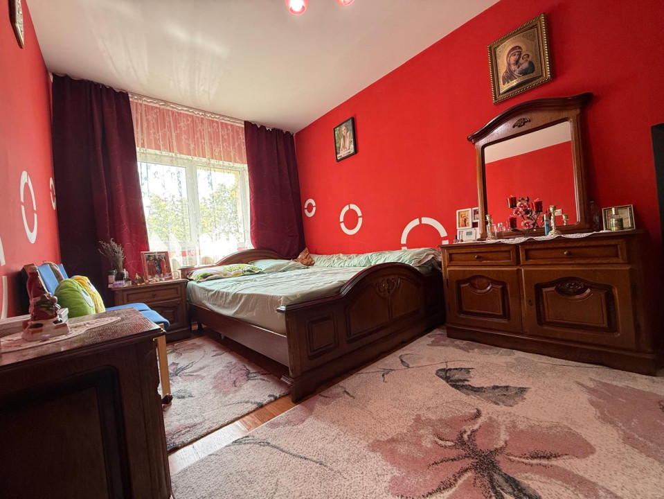 Apartement spatios, 2 camere, semidecomandat, 56 mp - zona Soarelui