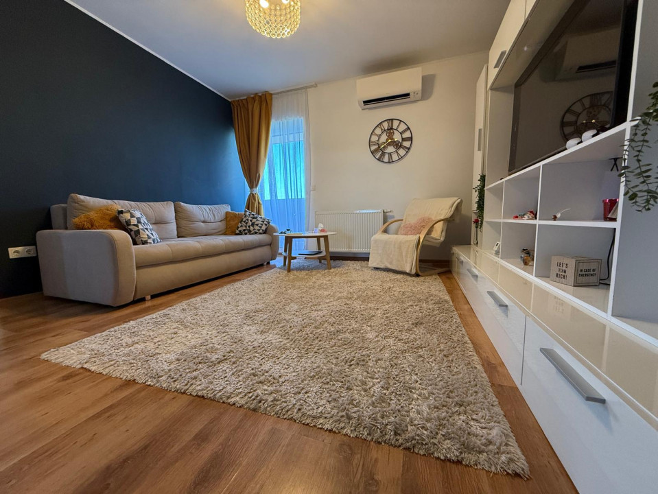 Apartament 2 camere, semidecomandat, etaj 3, bloc cu lift - Zona Soarelui