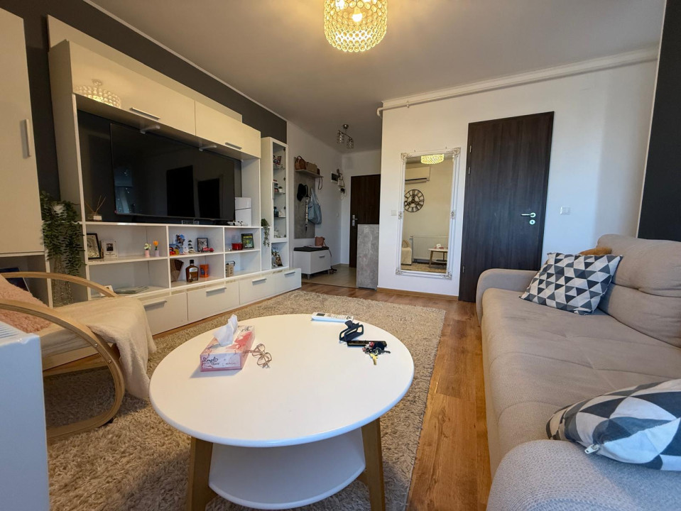 Apartament 2 camere, semidecomandat, etaj 3, bloc cu lift - Zona Soarelui