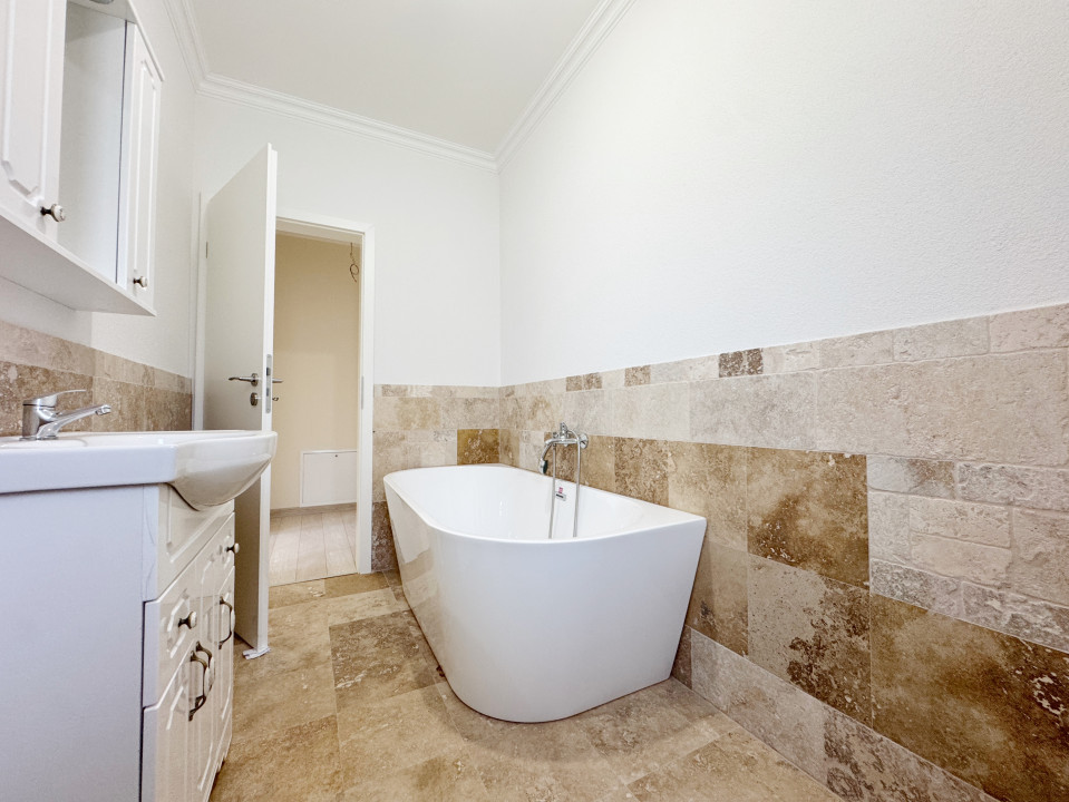 Apartament 2 camere, decomandat,56mp utili + balcon 6mp, etaj 3, Giroc