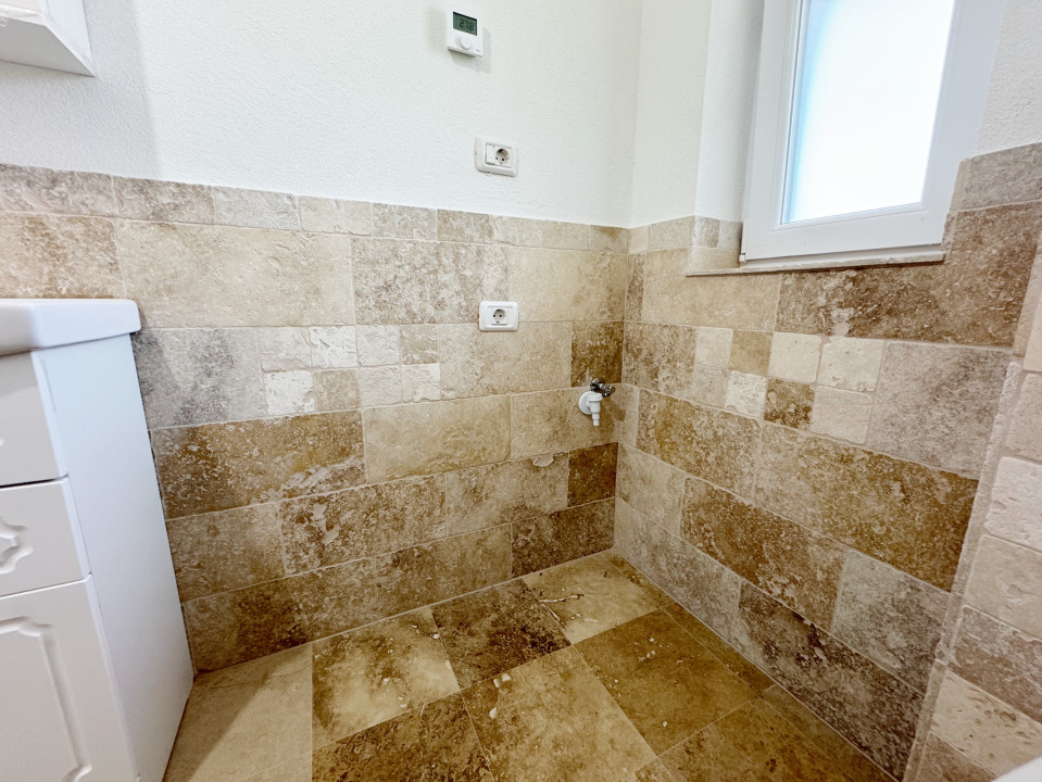 Apartament 2 camere, 60mp utili + balcon 6mp, etaj 1/3 -Giroc