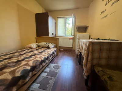 Garsoniera mobilata, 12 mp, etaj 2 - Complexul Studentesc