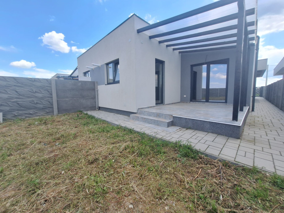 Duplex spatios cu 4 camere, 98mp, 320 mp teren-Calea Urseni