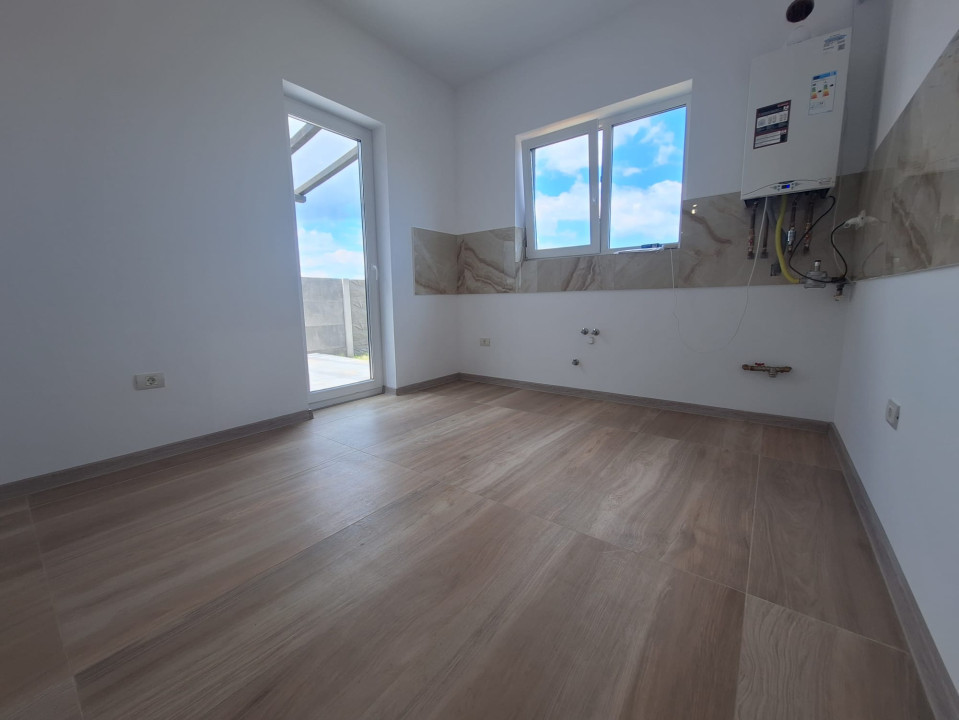 Duplex spatios cu 4 camere, 98mp, 320 mp teren-Calea Urseni