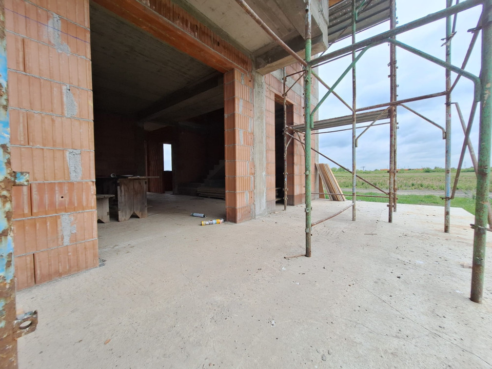Casa insiruita 3 camere, 88 mp utili, 300 mp teren,  Calea Urseni