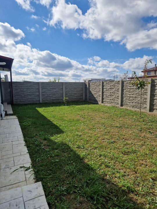 Duplex 4 camere, 154 mp utili, cu garaj si 2 fronturi stradale - Mosinita Noua