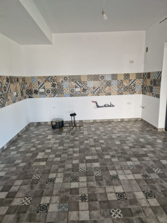 Duplex 4 camere, 154 mp utili, cu garaj si 2 fronturi stradale - Mosinita Noua