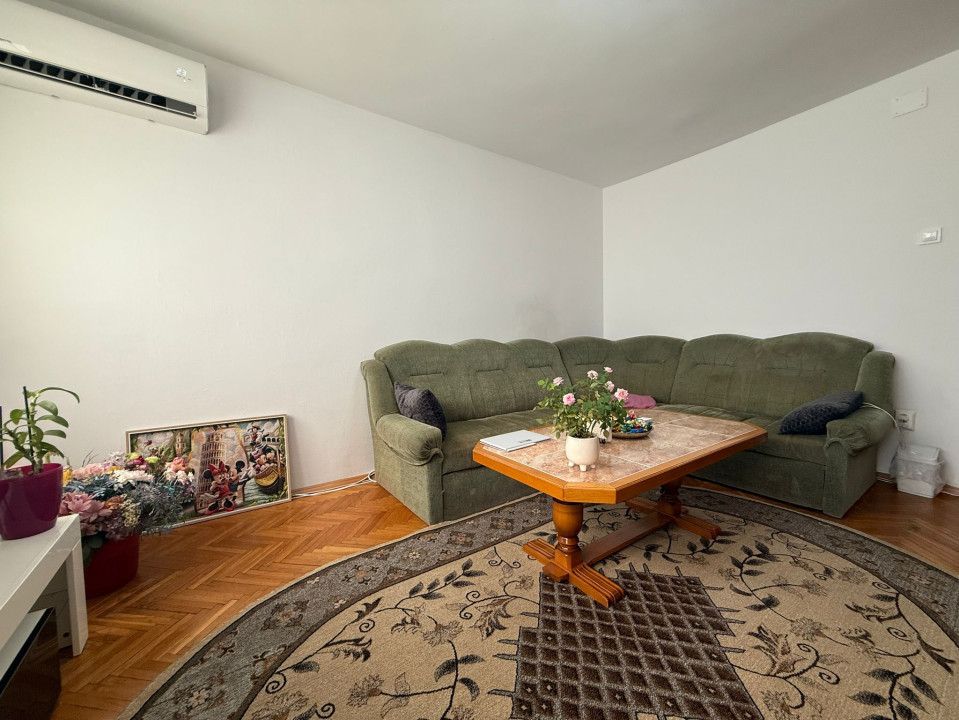 Apartament spatios, 3 camere, decomandat, mobilat si utilat - zona Sagului