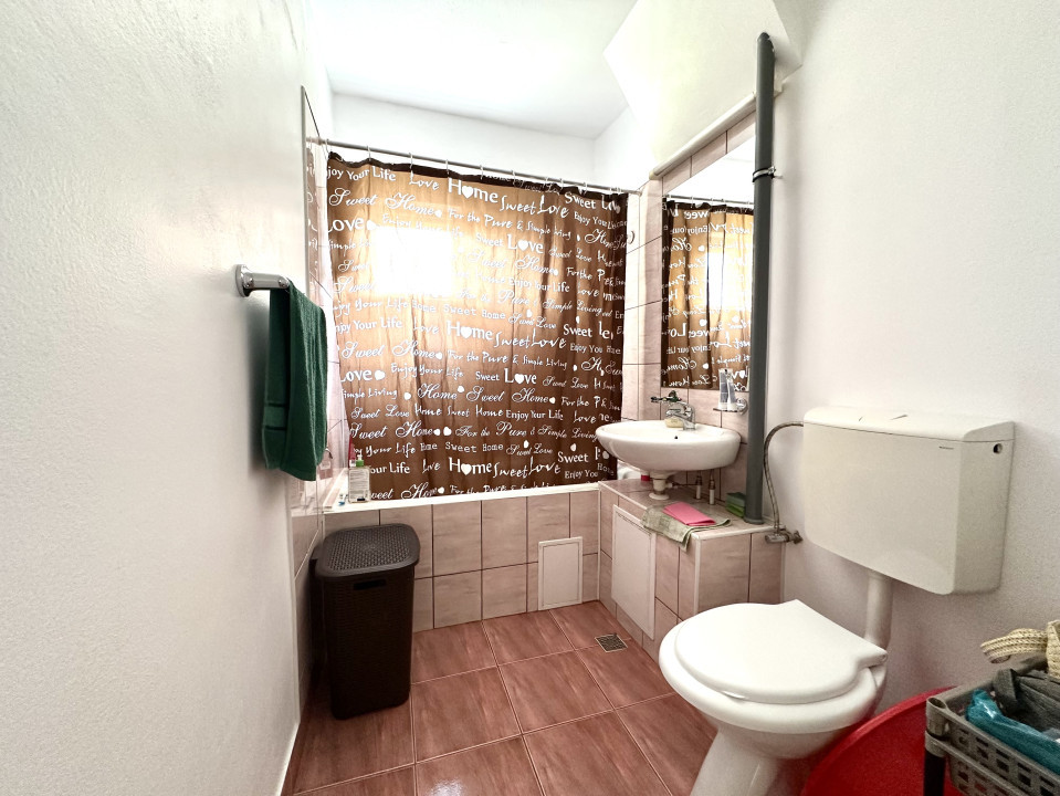 Apartament cu 1 camera, 31 mp utili, renovat, zona Lipovei