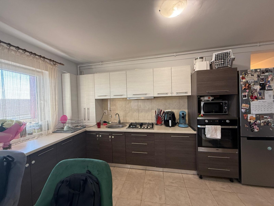 COMISION 0% Apartament 3 camere, decomandat, mobilat si utilat - Girocului