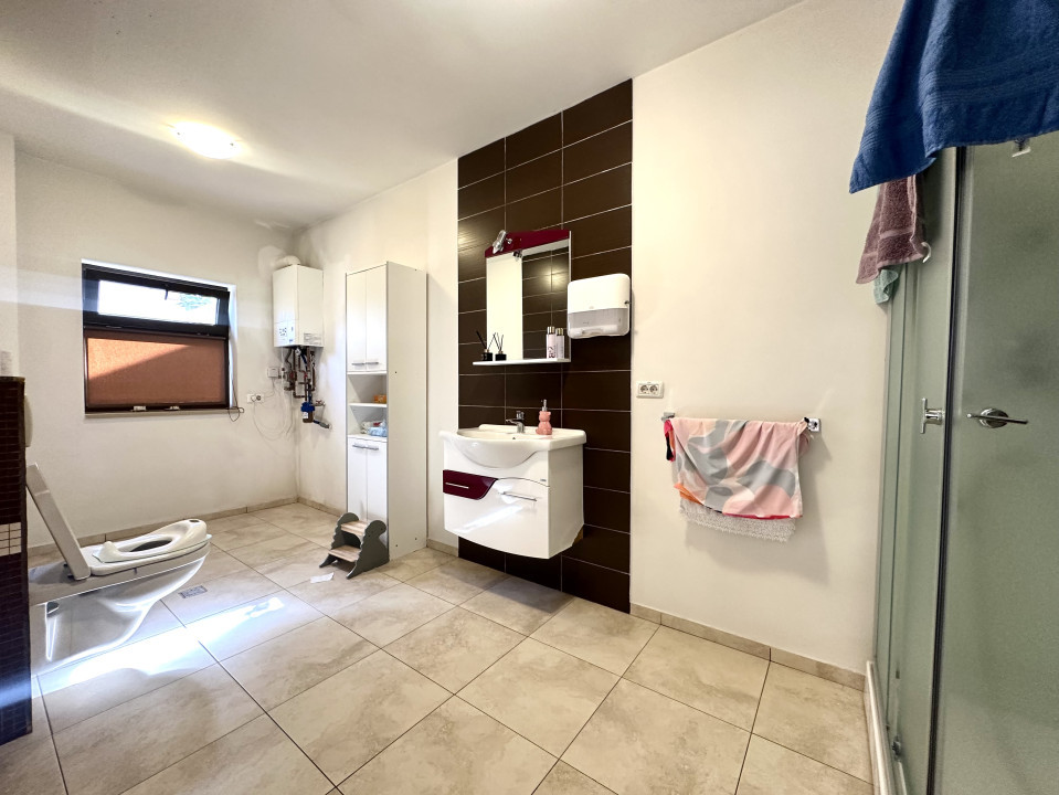 Casa de inchiriat, locuinta pentru birouri sau diverse activitati - zona Cetatii