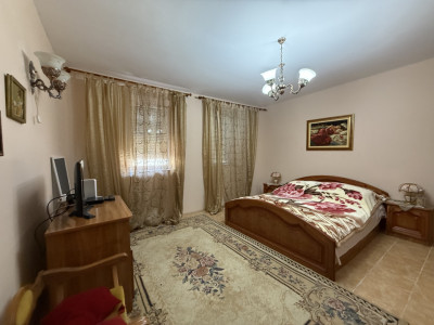 Casa individuala 2 camere, 80mp utili, 997 teren in Utvin 