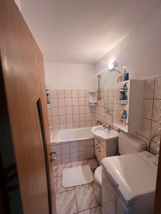 Apartament cu 1 camera, 35 mp, mobilat si utilat - Complexul Studentesc