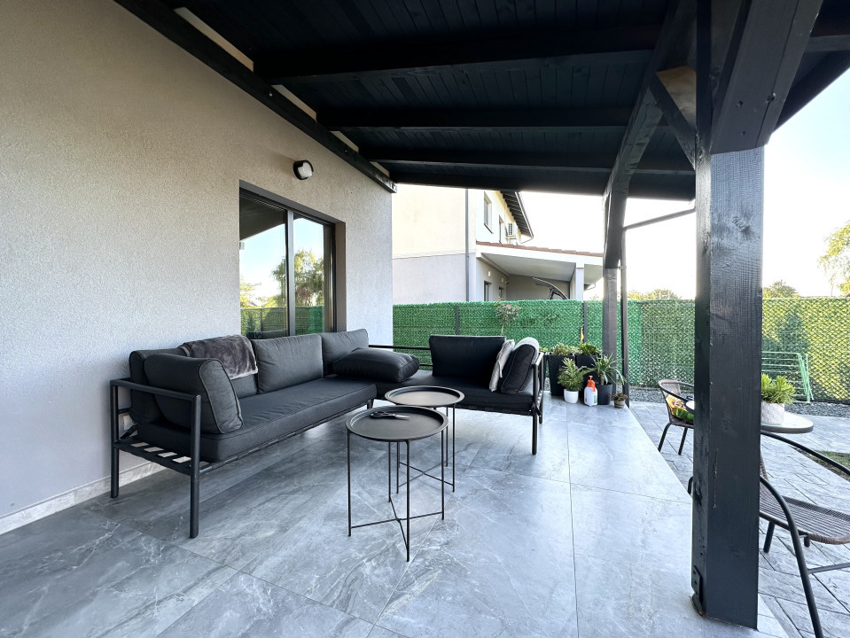 Duplex spatios cu 4 camere, 111 mp utili, 357 mp teren - Covaci 