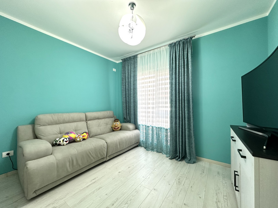 Casa insiruita, 4 camere, 105 mp utili, 200 mp teren - Dumbravita