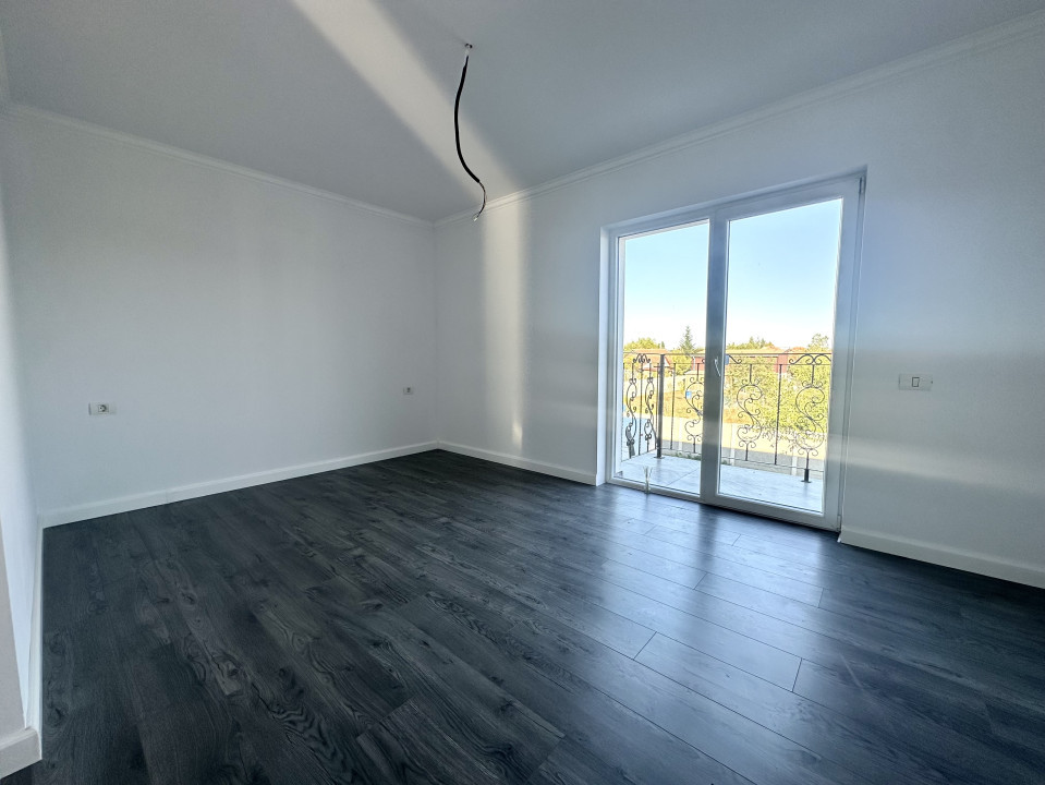 Duplex 4 camere, 112 mp utili, 280 mp teren - Covaci 