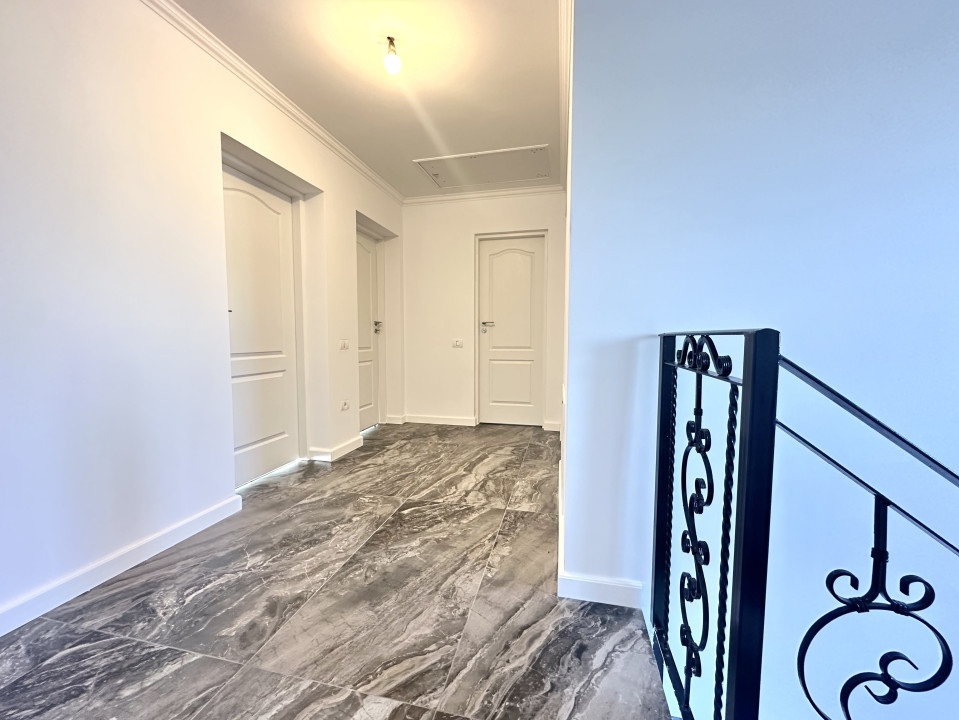 Duplex 4 camere, 112 mp utili, 280 mp teren - Covaci 