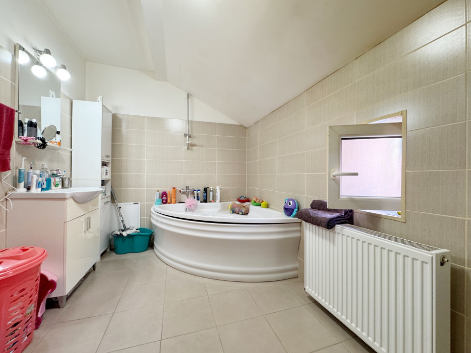 Casa 4 camere, P+1, 150mp utili, 500mp teren - iesire la Bega 0% Comision