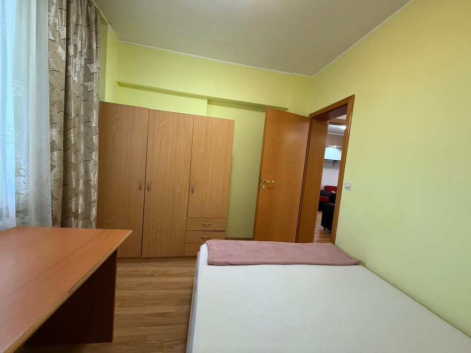 Apartament spatios cu 4 camere, 80 mp utili - Circumvalatiunii