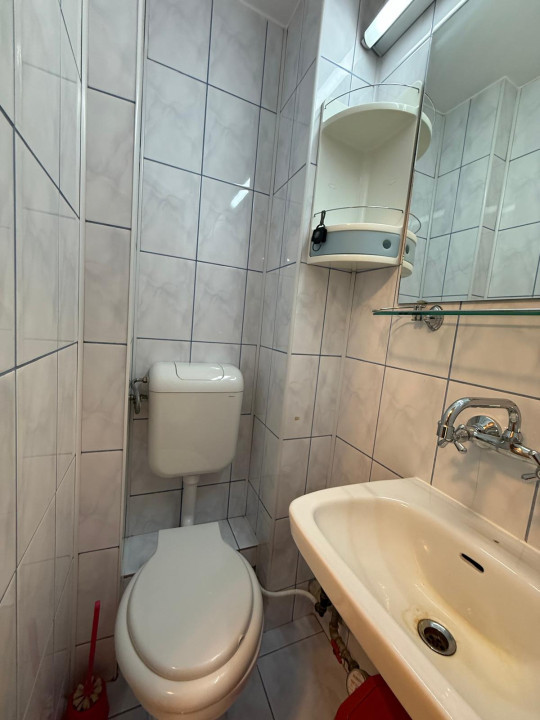 Apartament spatios cu 4 camere, 80 mp utili - Circumvalatiunii