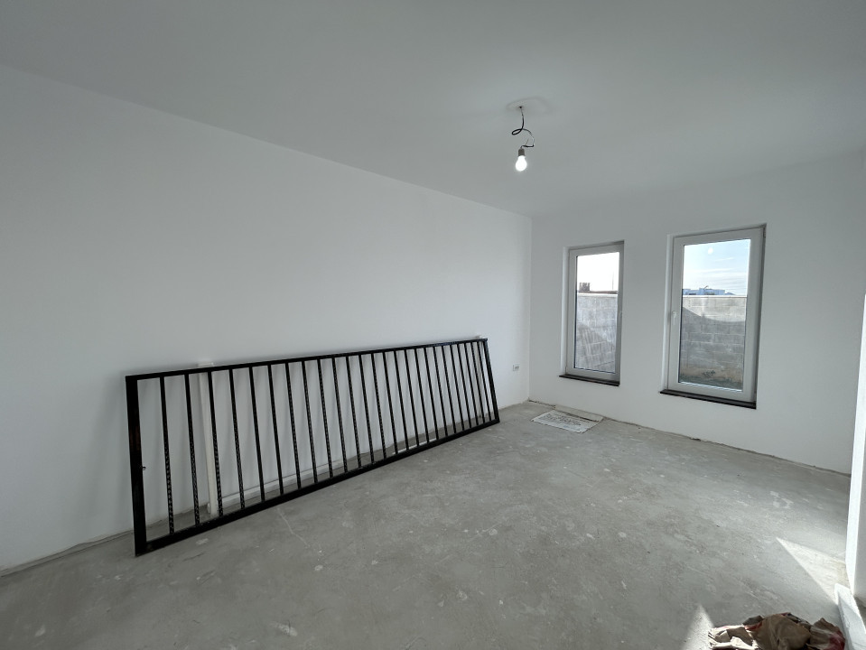 Duplex 5 camere, 111mp utili, 323mp teren in Mosnita Noua