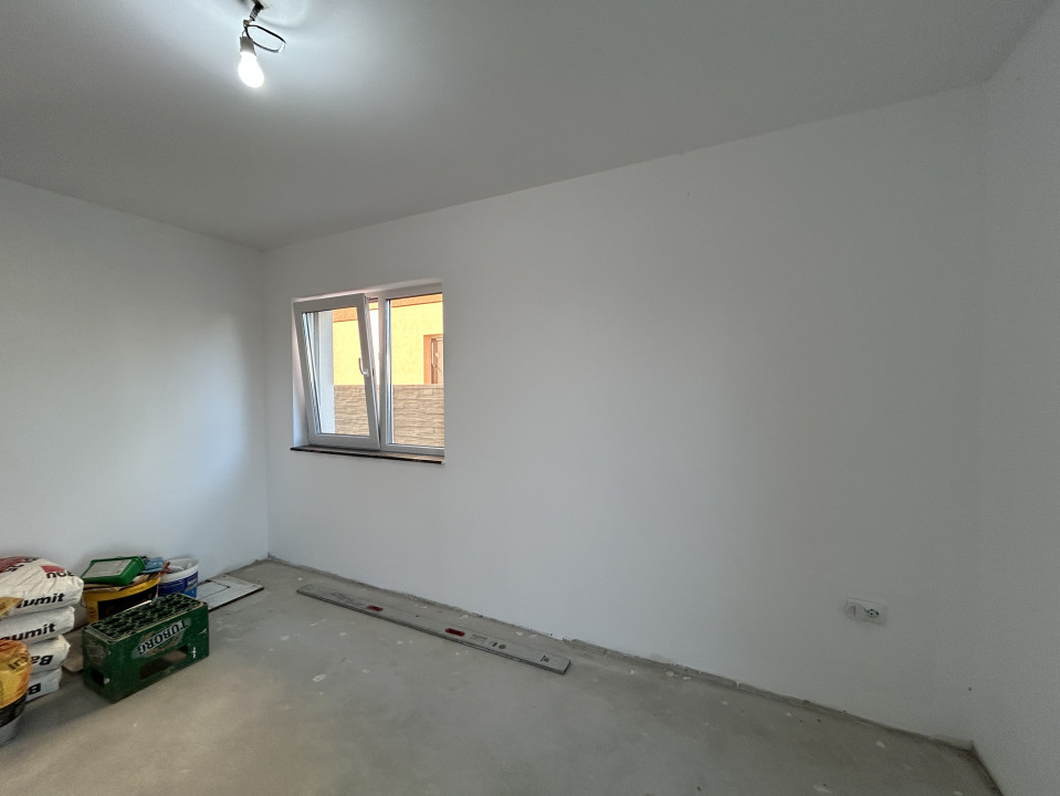 Duplex 5 camere, 111mp utili, 323mp teren in Mosnita Noua