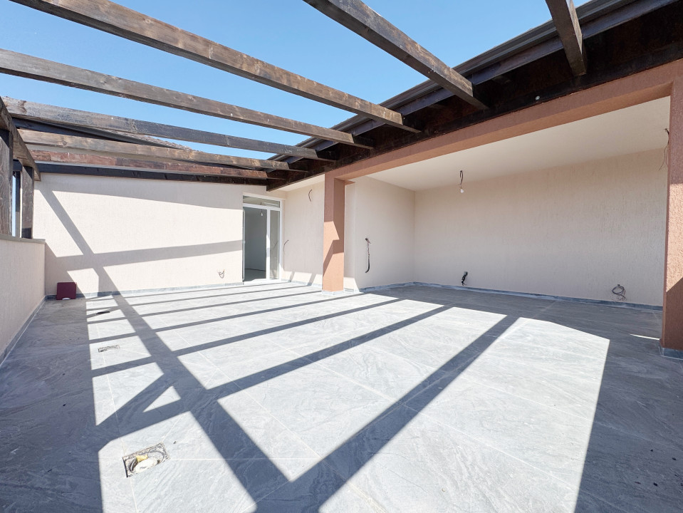 Penthouse 2 camere, 52 mp utili + 47mp terasa + 4mp balcon -Chisoda