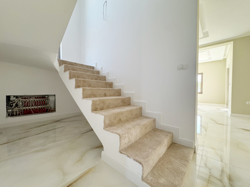 CASA INDIVIDUALA NOUA, 5 camere, 460 mp teren, 150 mp utili - Giroc