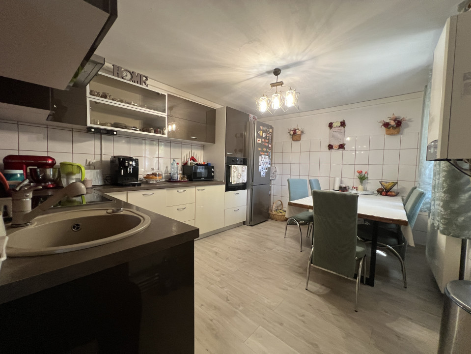 Casa Individuala, 3 camere, 105 mp utili, 270mp teren, CarPort- Pta Doina