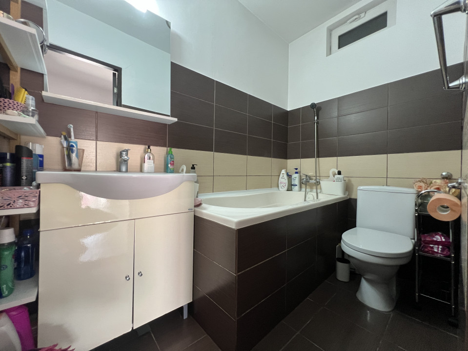 Casa Individuala, 3 camere, 105 mp utili, 270mp teren, CarPort- Pta Doina