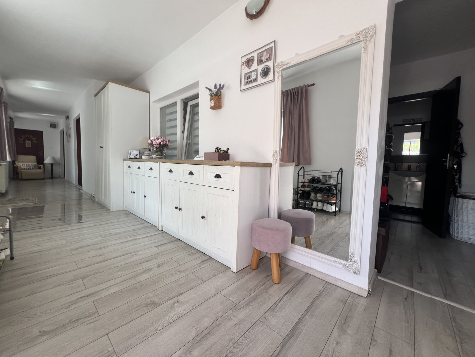 Casa Individuala, 3 camere, 105 mp utili, 270mp teren, CarPort- Pta Doina