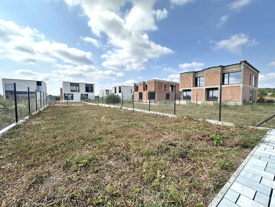 Duplex 4 camere, 116 mp utili, 325 mp teren - Giarmata-Vii